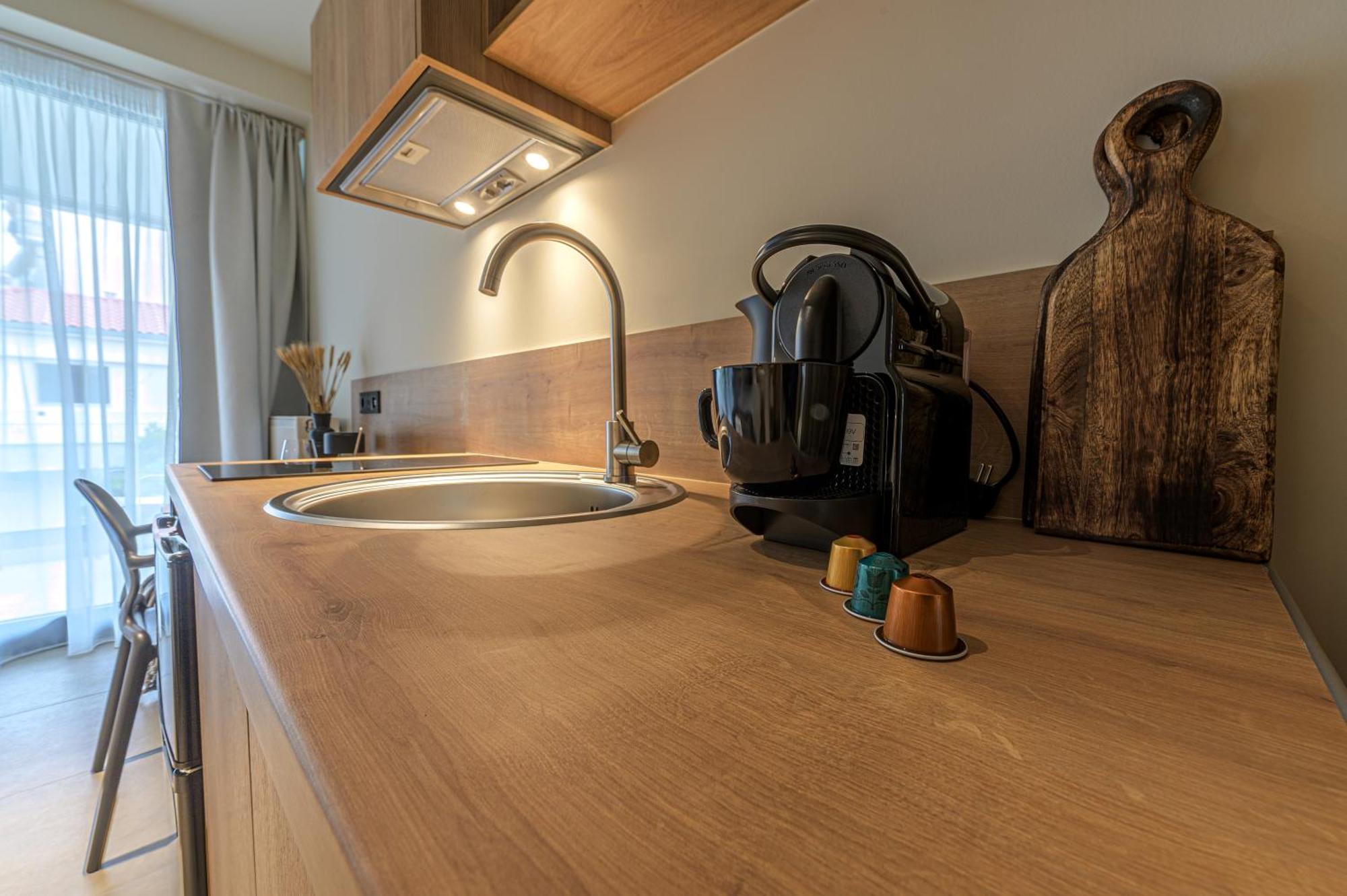 Luaz Suites Volos Ngoại thất bức ảnh