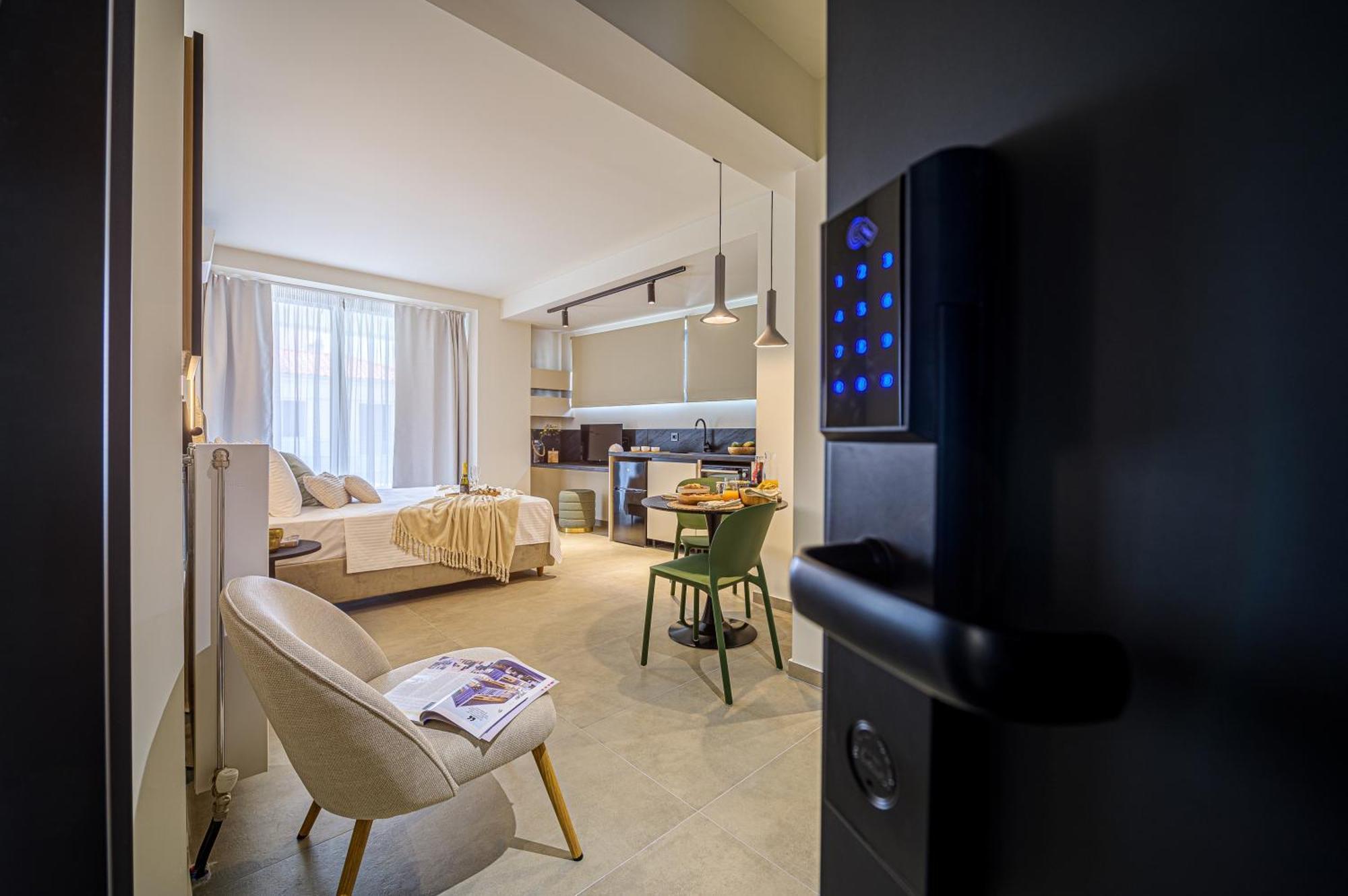Luaz Suites Volos Ngoại thất bức ảnh